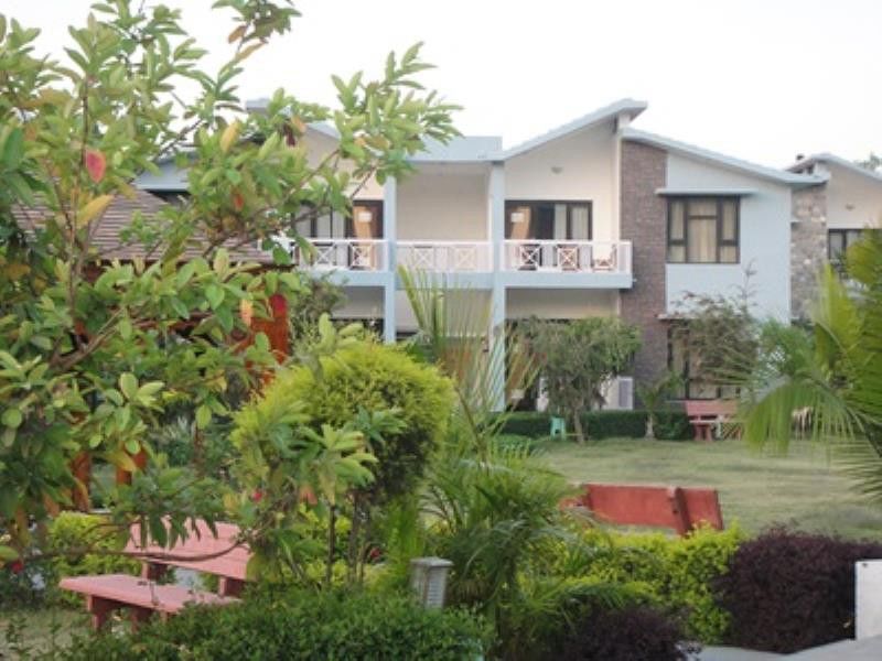 Anand Corbett Aamod Resort & Spa Corbett National Park Exteriör bild