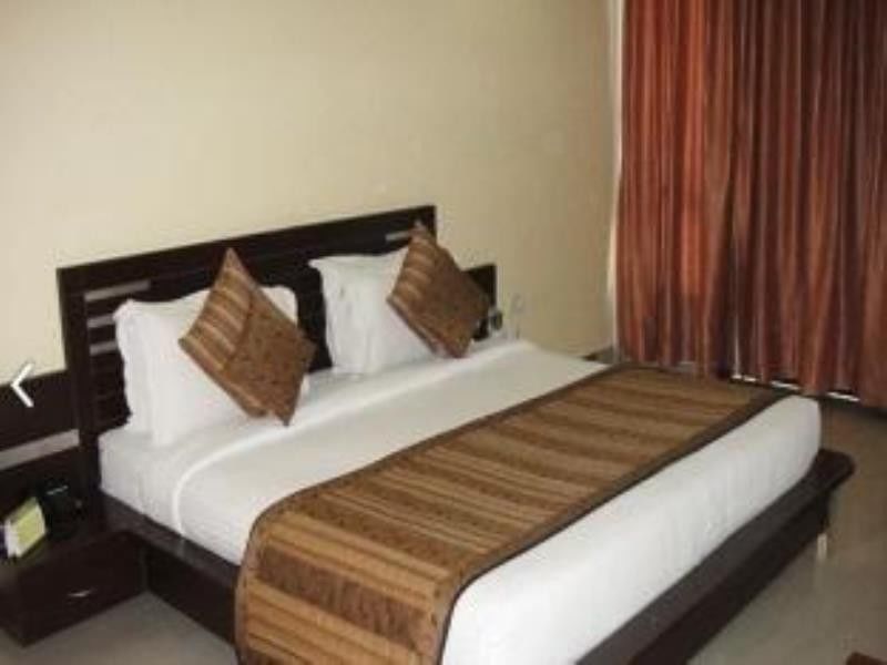 Anand Corbett Aamod Resort & Spa Corbett National Park Exteriör bild